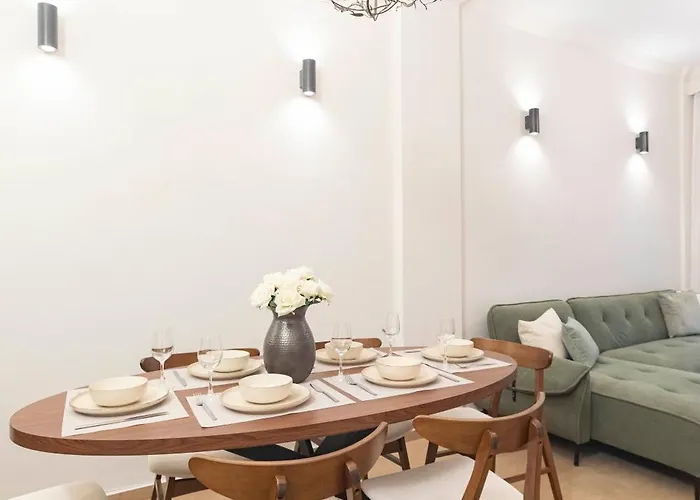 Mainavenue Living Savoir Apartment